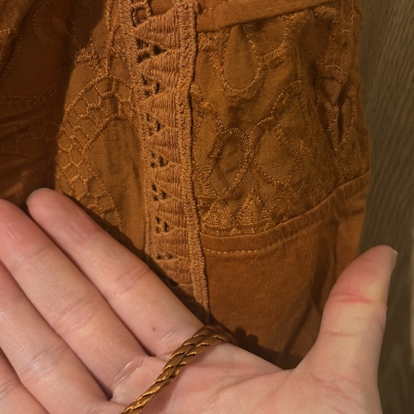 NWT Anthropologie embroidered tank with lace straps and rope tie - Picture 8 of 9